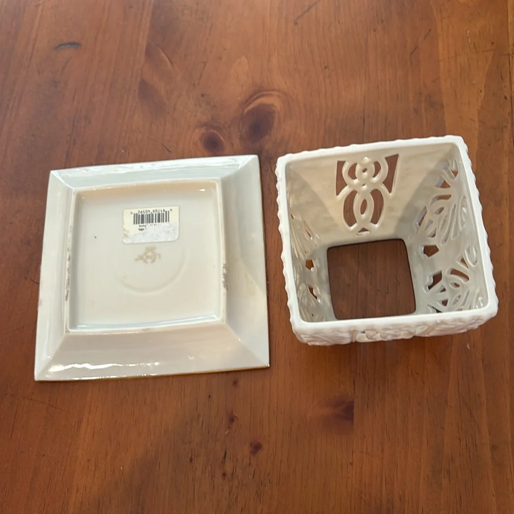 Lenox Illuminations Pierced Tealight 24-K Gold Rimmed Candle Holder